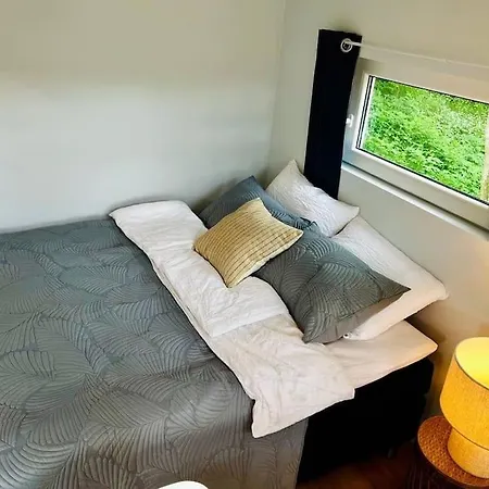 Gjestehytte På Moster Med Boblebad Feriehus